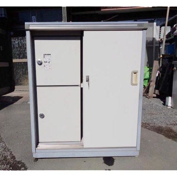 非売No.22 イナバ　宅配BOX付物置