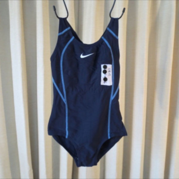 No.9　ももちゃんの中古スク水<NIKKE>　スクール水着　サイズ 130☆彡