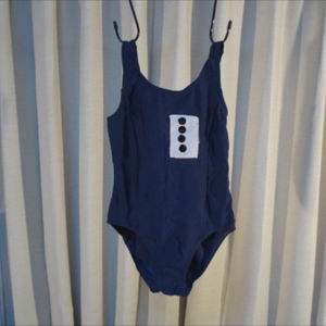 No.10 <中古>はるかちゃんのスク水　サイズ 130 ☆彡